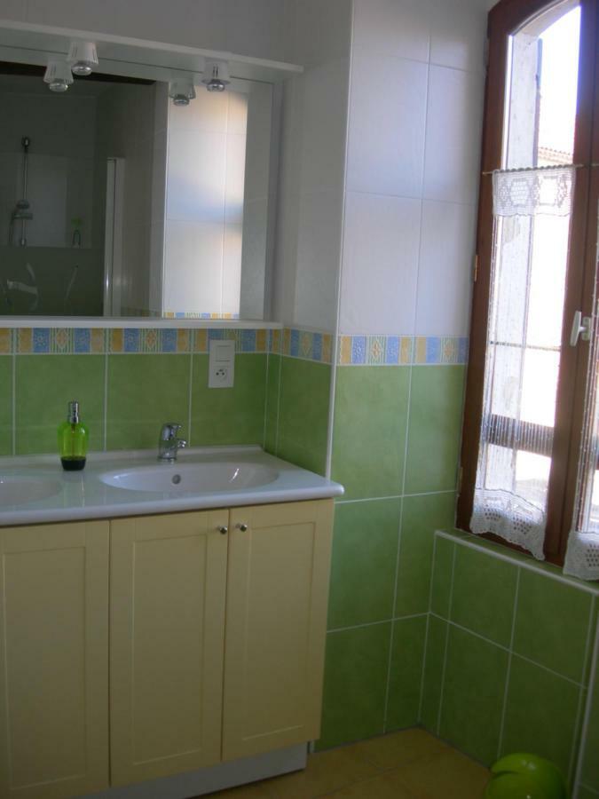 Sous La Glycine Bed & Breakfast Mielan Exterior photo